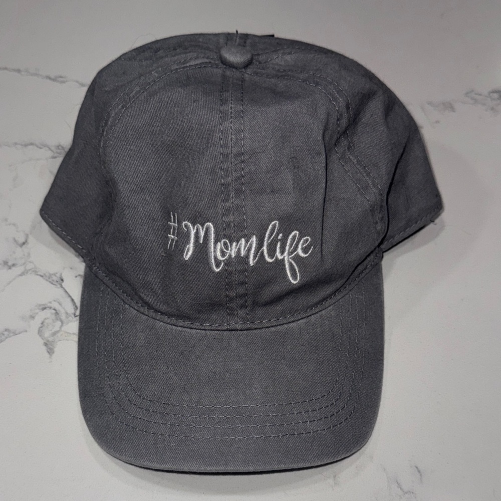 David and Young Gray Casual Cap